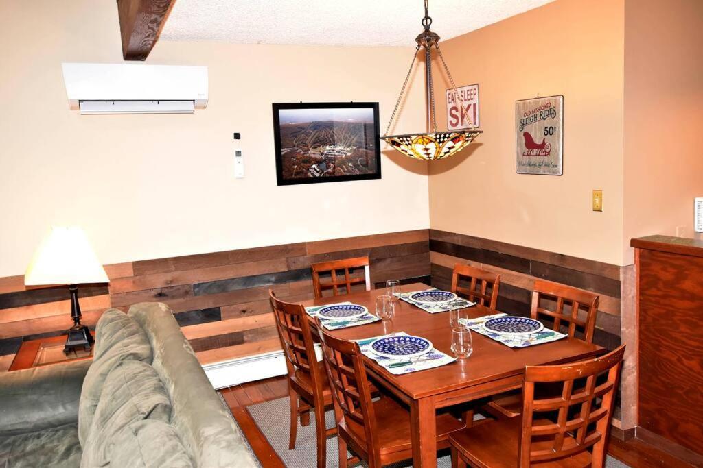 3-Bedroom Vacation Home Steps To Camelback Ski Area Ski-In Ski-Out Crescent Lake Exterior photo