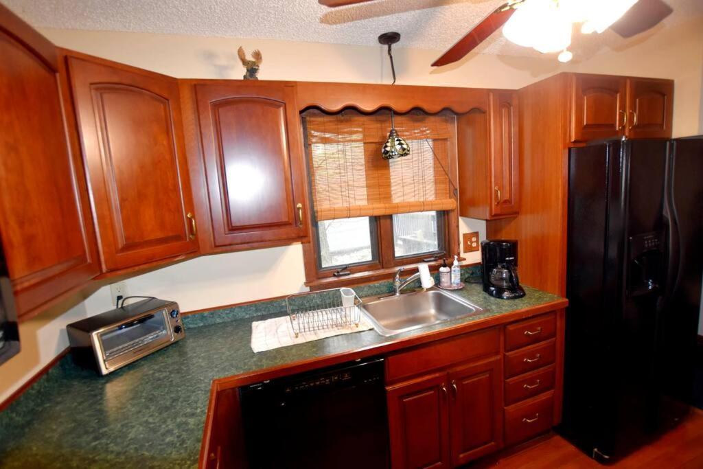 3-Bedroom Vacation Home Steps To Camelback Ski Area Ski-In Ski-Out Crescent Lake Exterior photo