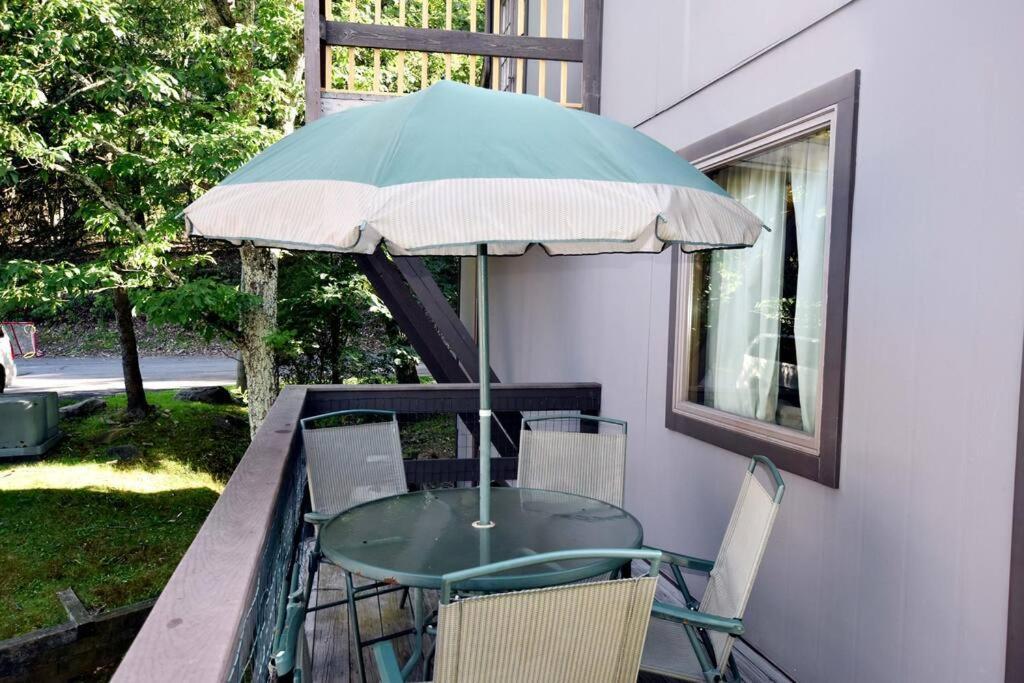 3-Bedroom Vacation Home Steps To Camelback Ski Area Ski-In Ski-Out Crescent Lake Exterior photo